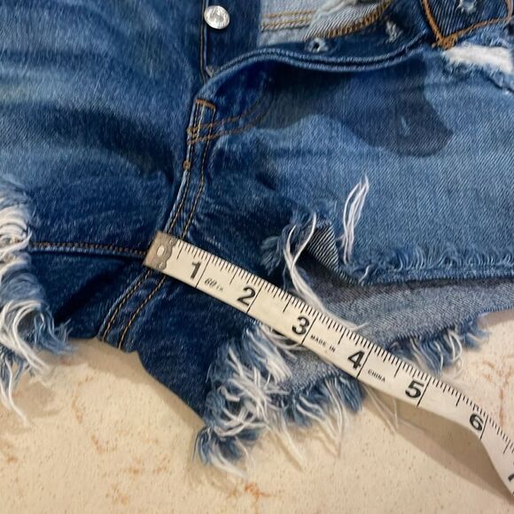 Levi’s short cutoff frayed denim shorts button fly SZ /4 - Picture 4 of 12